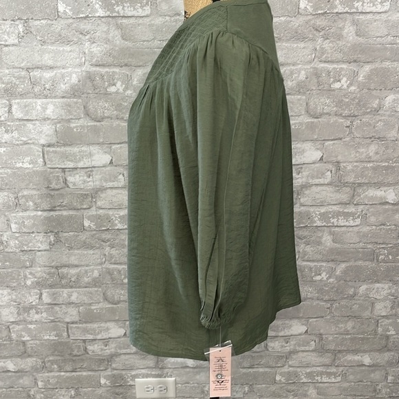 Nanette Lepore Smocked Green Button Down Top - Picture 3 of 8